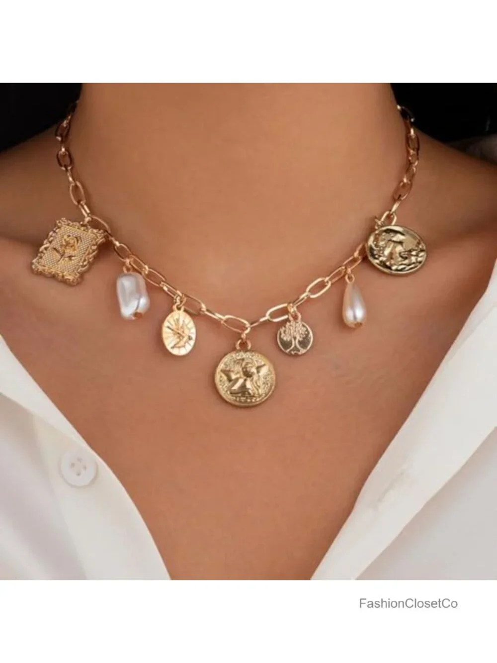 Gold-Plated Pearl Shell Choker Necklace with Lobster Claw Clasp